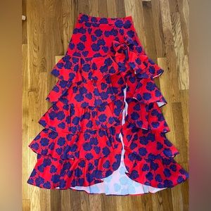 Women's clothing in excellent condition.